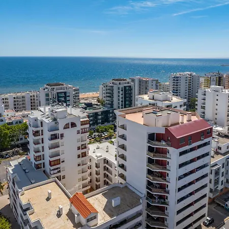 Lovely Centrally Located With Seaviews * Quarteira