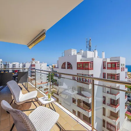 Apartamento Lovely Centrally Located With Seaviews *